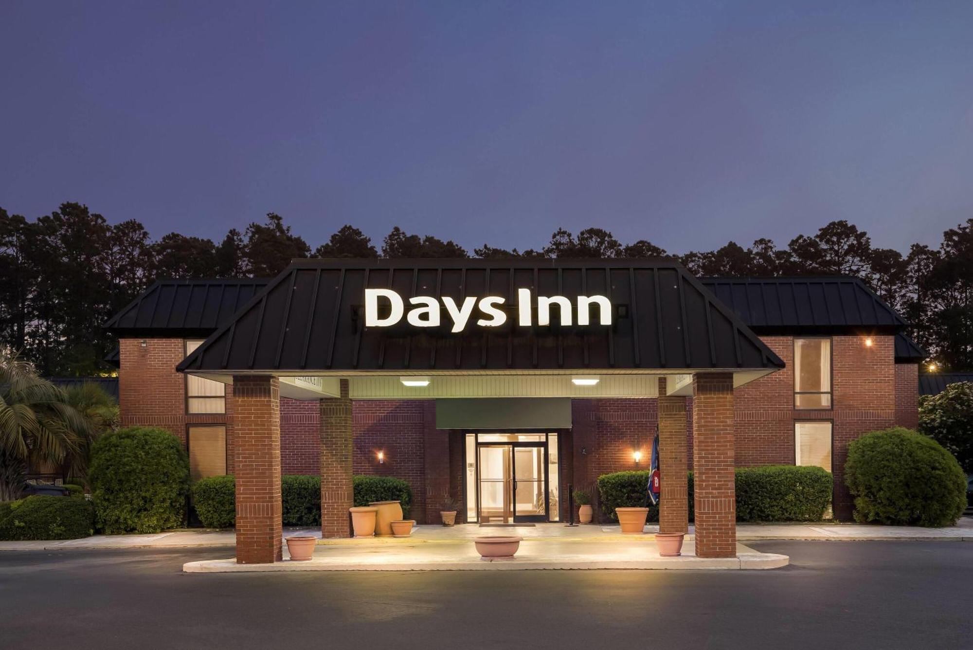 Days Inn By Wyndham Statesboro Exterior foto