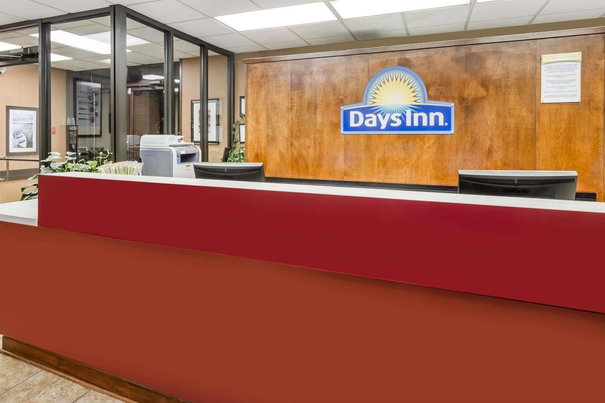 Days Inn By Wyndham Statesboro Exterior foto