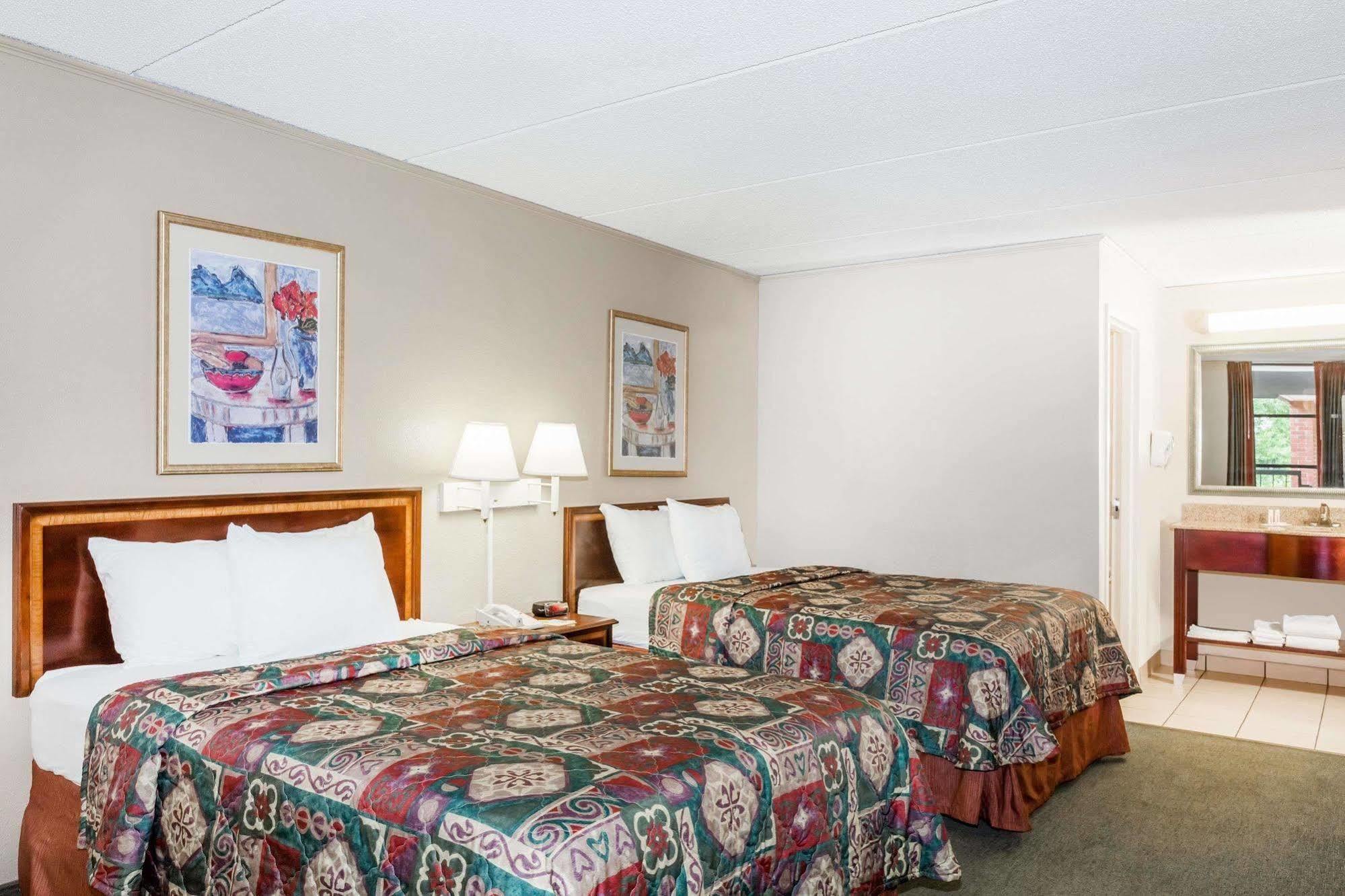 Days Inn By Wyndham Statesboro Exterior foto